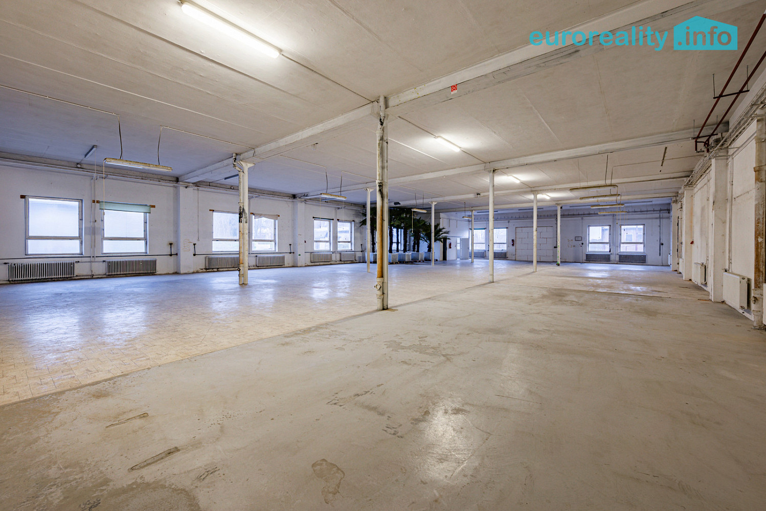Pronájem skladovacích prostor 125 m²