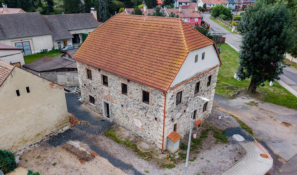 Prodej domu 233 m² s pozemkem 554 m², Lužice – náhled fotky 7