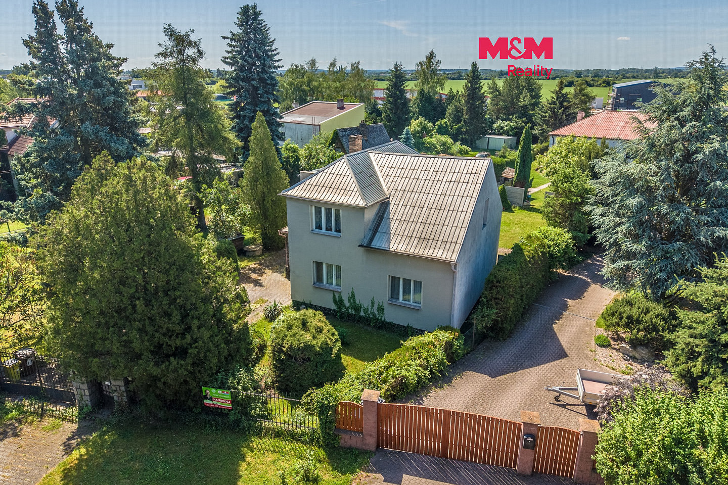Prodej domu 210 m² s pozemkem 725 m²
