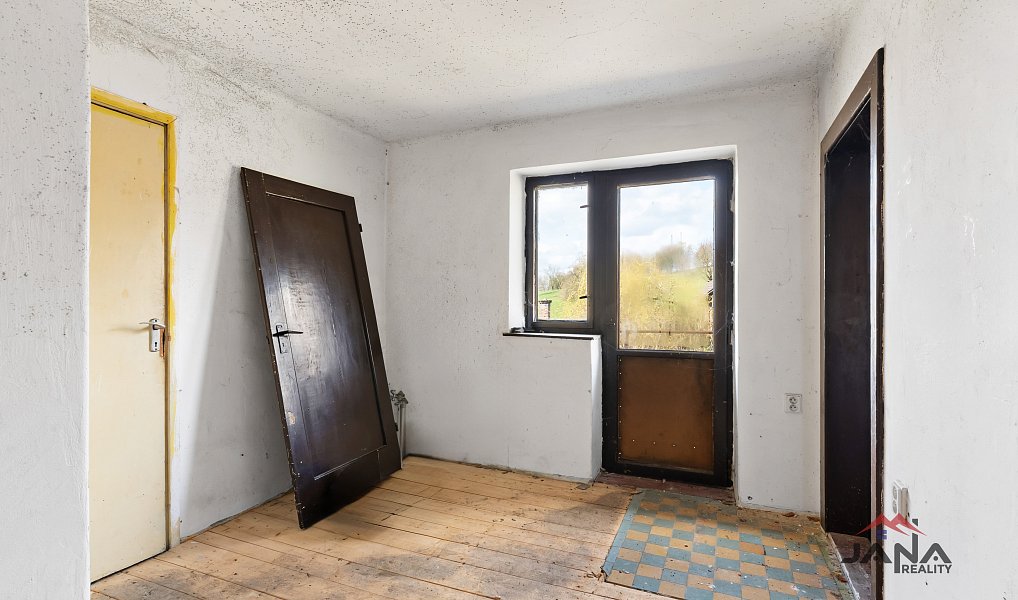 Prodej domu 190 m² s pozemkem 1 966 m², Mírová pod Kozákovem – náhled fotky 8