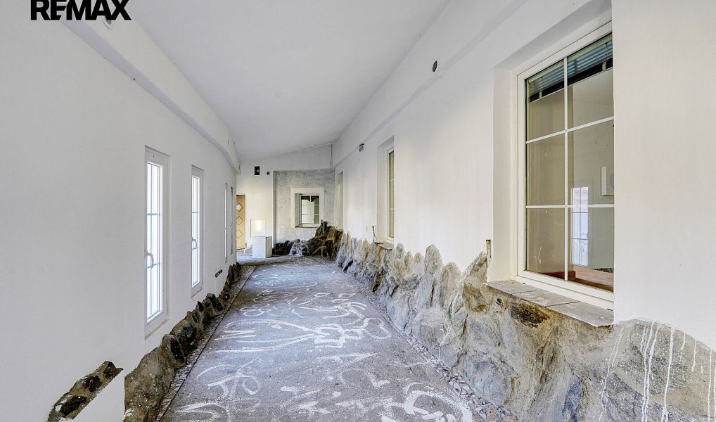 Prodej domu 952 m² s pozemkem 2 493 m², Všeruby – náhled fotky 25