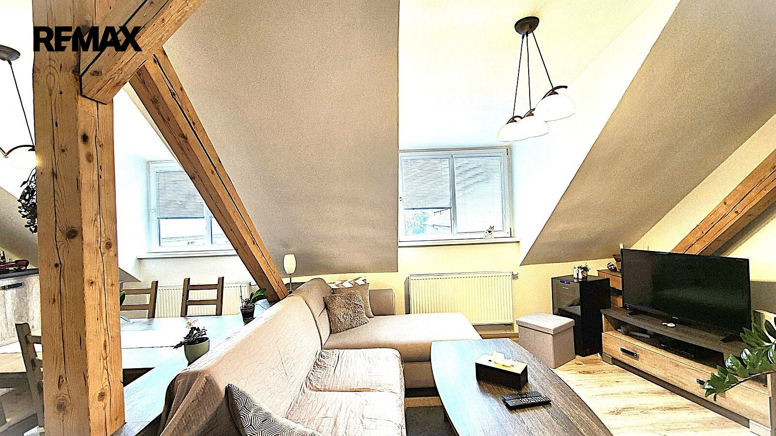 Prodej bytu atypického 85 m² – fotografie 3
