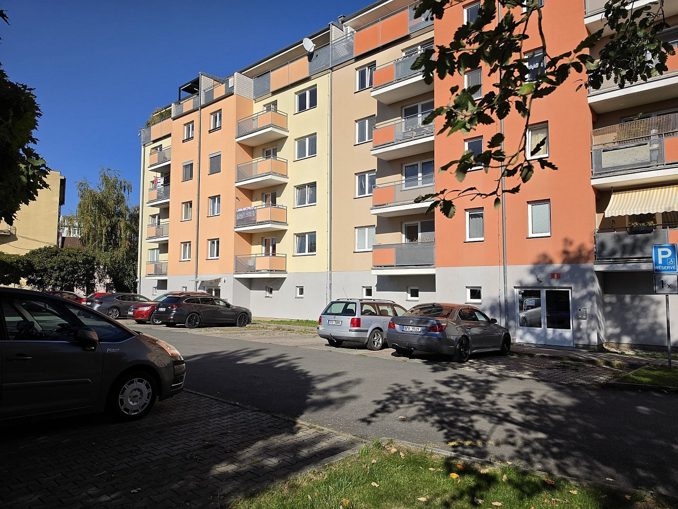 Pronájem bytu 2+kk 42 m² – fotografie 2
