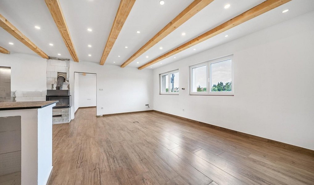 Prodej domu 162 m² s pozemkem 605 m², Hevlín – náhled fotky 3
