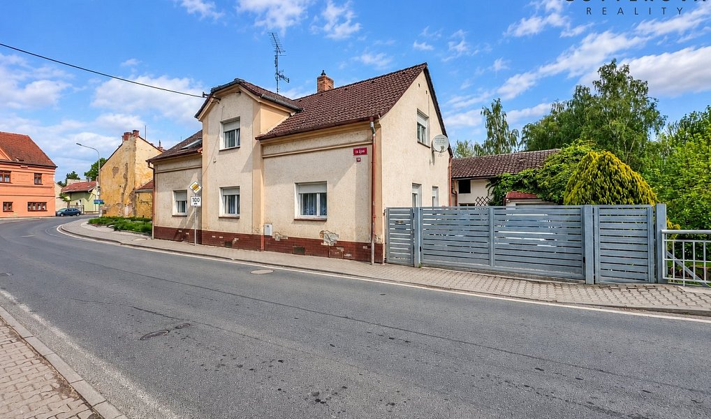 Prodej domu 250 m² s pozemkem 514 m², Staňkov – náhled fotky 2