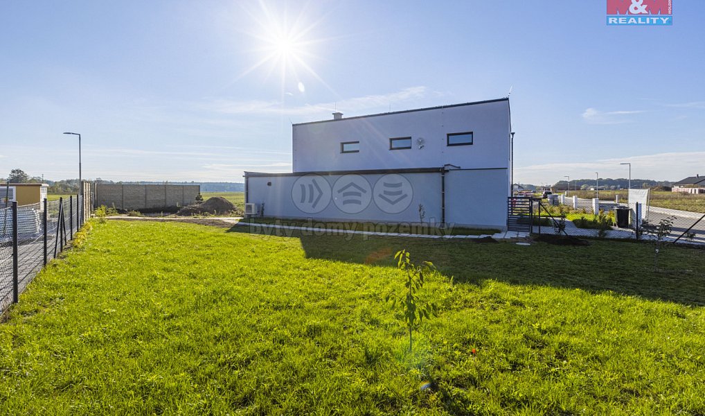Prodej domu 157 m² s pozemkem 365 m², Čestice – náhled fotky 23