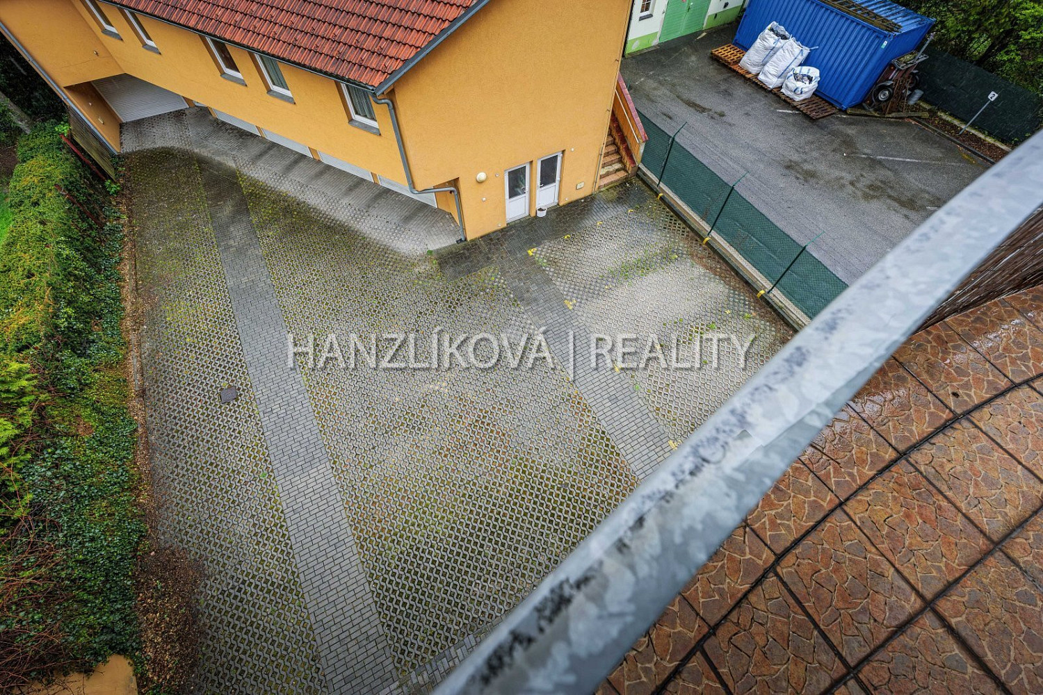 Pronájem parkovacího stání, J. Š. Baara – fotografie 2