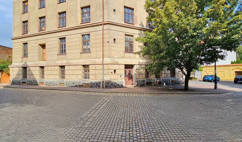 Prodej skladovacích prostor 2 000 m², Žatec – náhled fotky 24