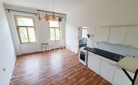 Pronájem bytu 2+kk 40 m²