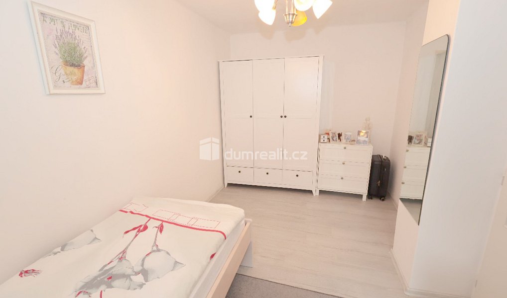 Prodej domu 112 m² s pozemkem 1 623 m², Slabčice – náhled fotky 19