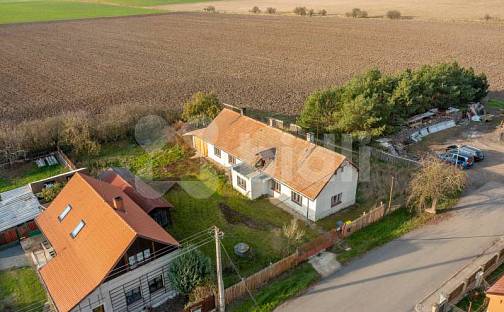 Prodej domu 100 m² s pozemkem 848 m², Bačovská, Běrunice - Slibovice, okres Nymburk
