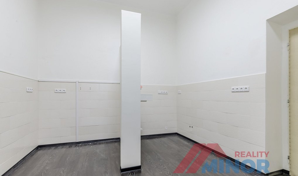 Pronájem kanceláře 69 m², Slaný – náhled fotky 20