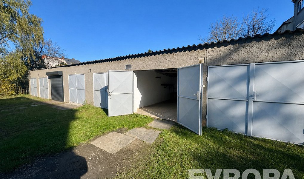 Prodej garáže 17m2, Brožíkova, Plzeň, Plzeň – náhled fotky 2