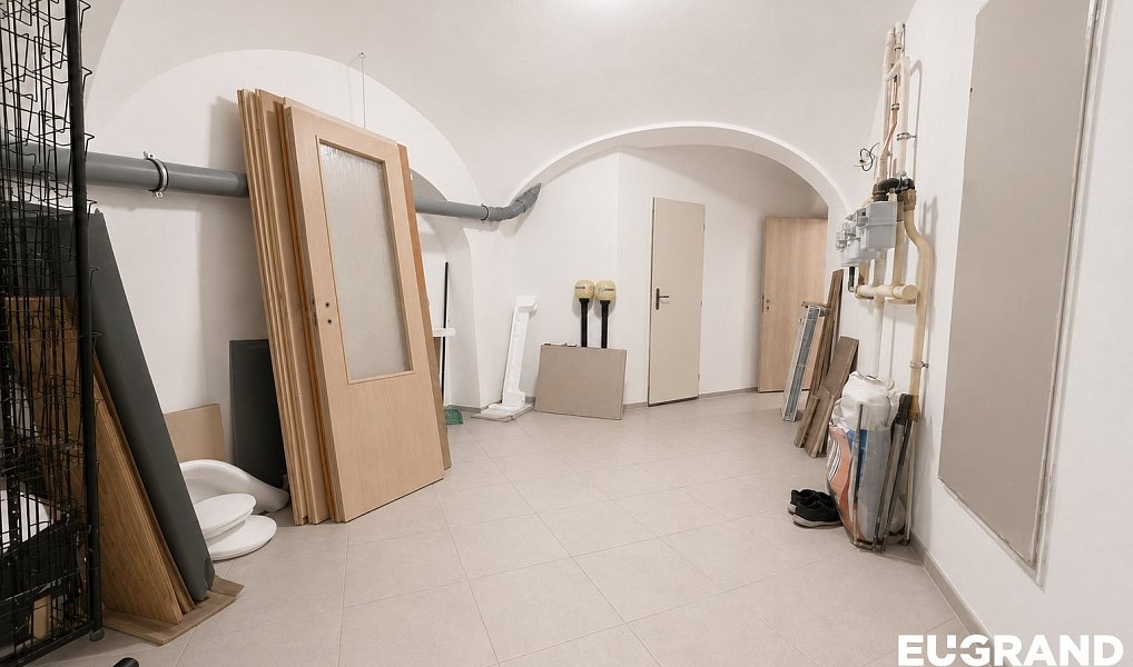 Prodej ubytovacího objektu 330 m², Šluknov – náhled fotky 24