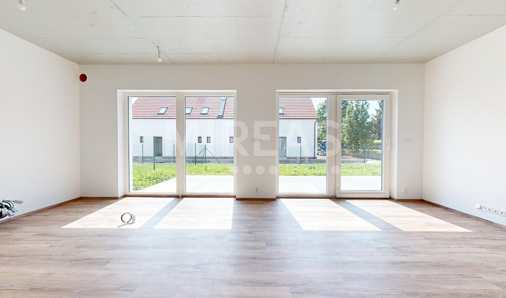 Prodej domu 133 m² s pozemkem 440 m², Dvory – náhled fotky 15