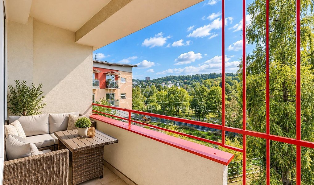 Prodej bytu 3+kk 84 m², Praha – náhled fotky 2