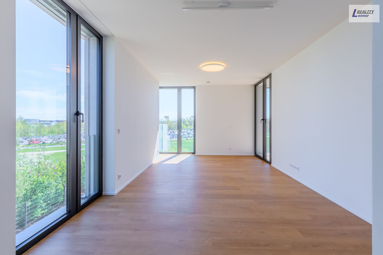 Pronájem bytu 2+kk 75 m² - Widok 6