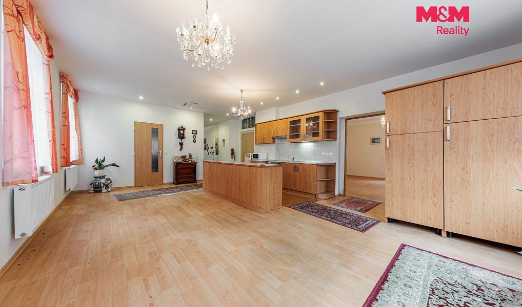 Prodej nájemního domu, činžáku 565 m², Karlovy Vary – náhled fotky 3