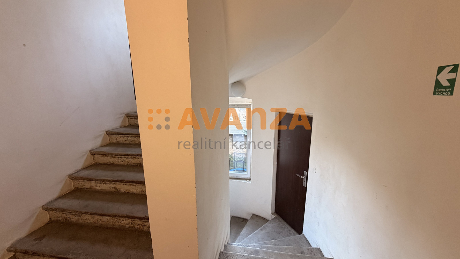 Prodej nájemního domu, činžáku 261 m² – fotografie 4