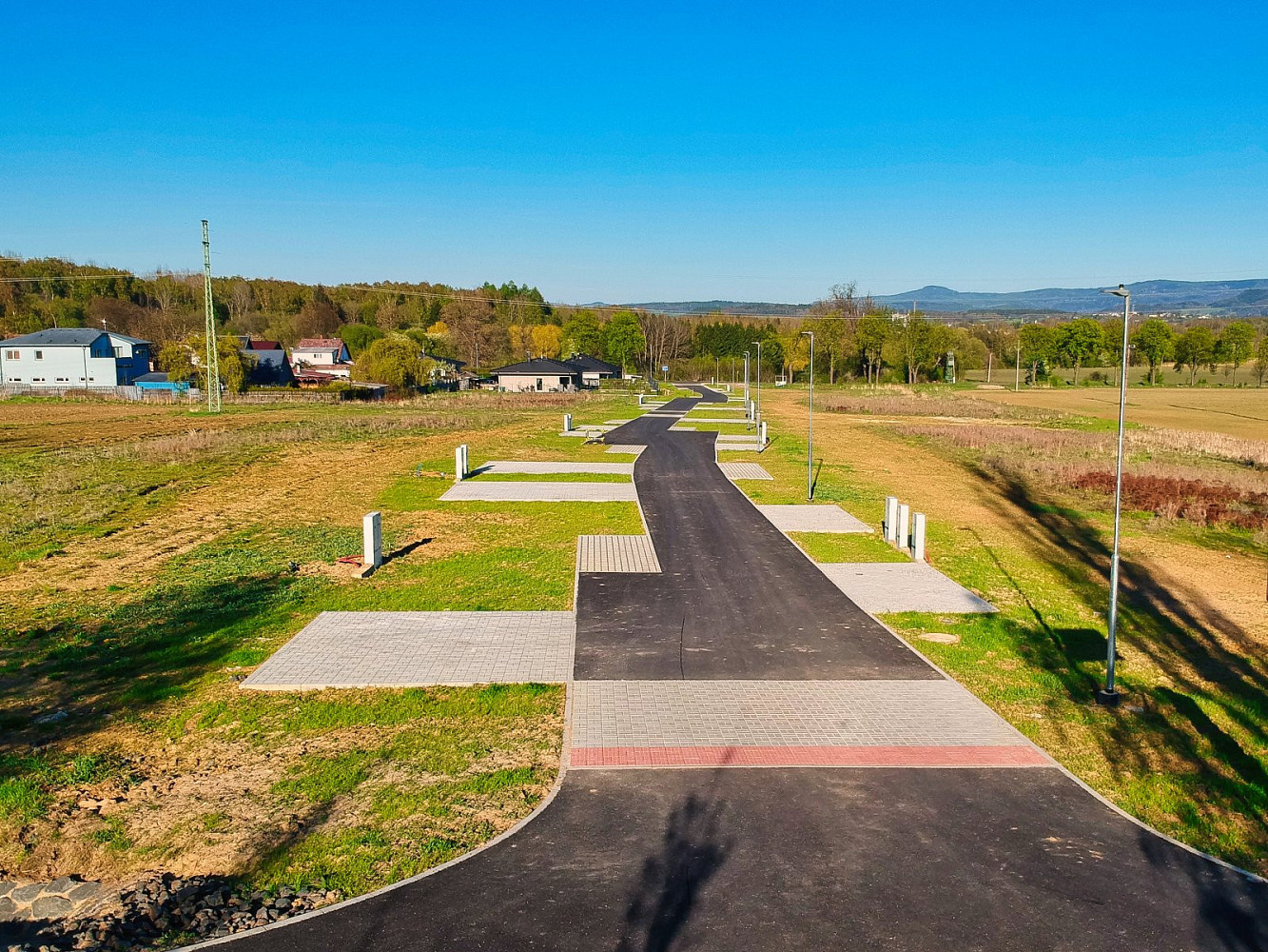 Prodej stavebního pozemku 963 m² - Więcej