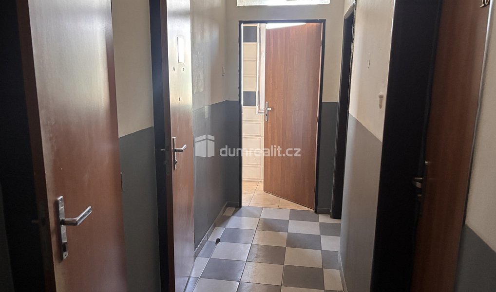 Pronájem bytu 1+kk 13 m², Praha – náhled fotky 3