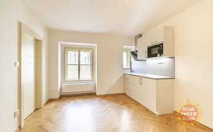 Pronájem bytu 2+kk 37 m², Kozí, Praha 1 - Staré Město