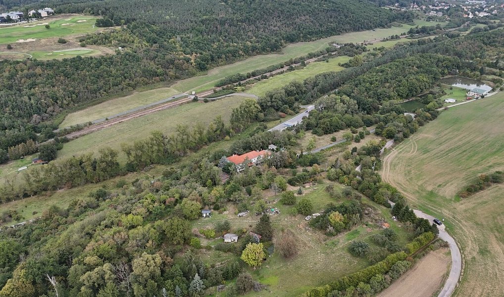 Prodej komerčního pozemku 23 750 m², Beroun – náhled fotky 10
