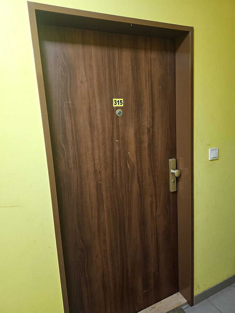 Pronájem bytu 2+kk 61 m² – fotografie 3