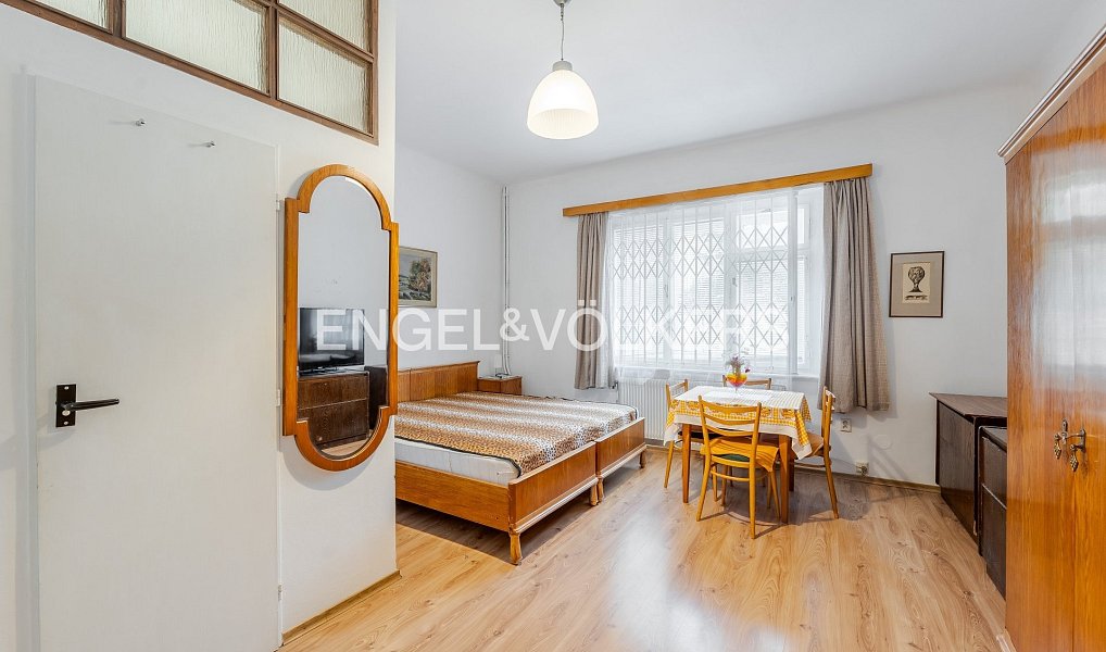 Pronájem domu 196 m² s pozemkem 382 m², Praha – náhled fotky 6