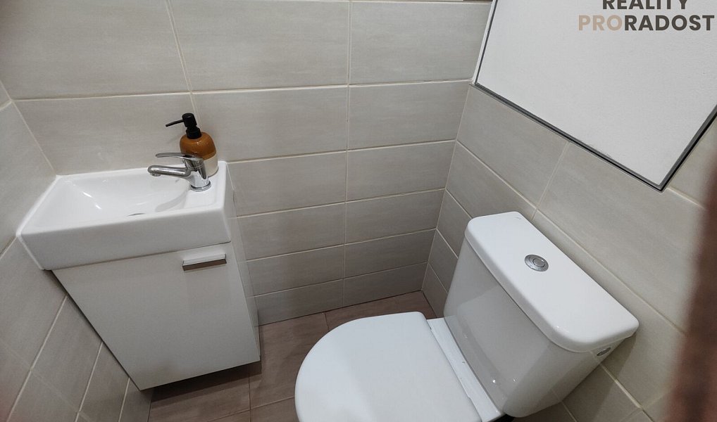 Prodej bytu 2+1 62 m², Chomutov – náhled fotky 3