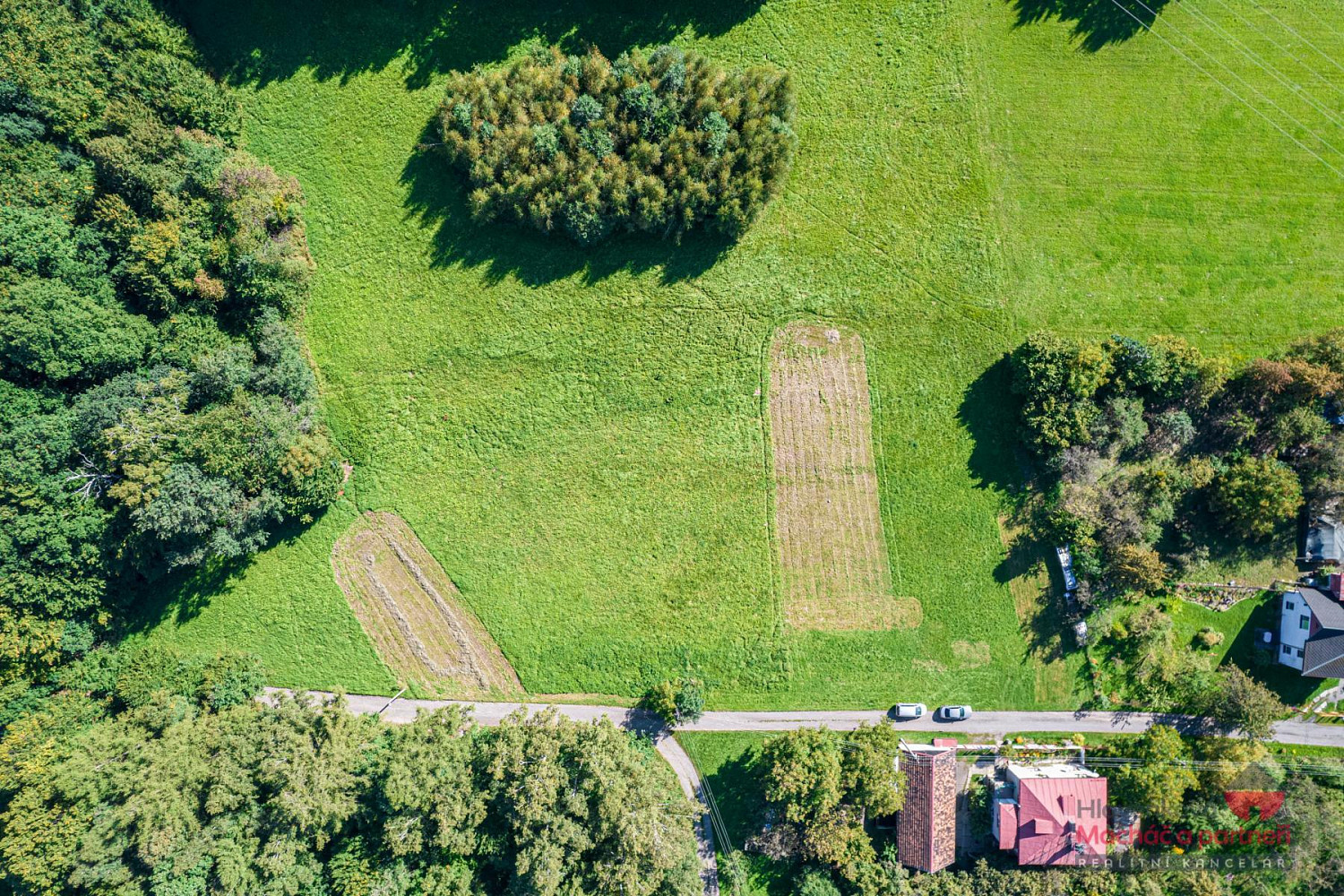 Prodej stavebního pozemku 1 685 m² – fotografie 3