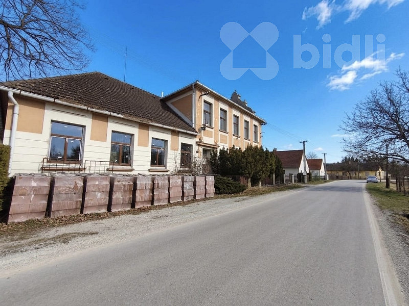 Prodej komerčního objektu (jiného typu) 700 m² – fotografie 4
