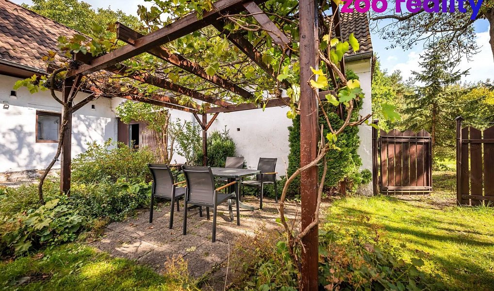 Prodej domu 234 m² s pozemkem 2 251 m², Sviny – náhled fotky 6