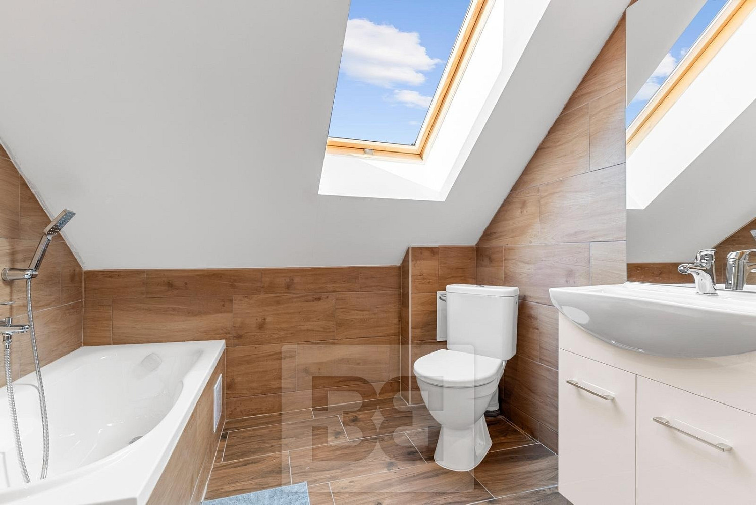 Pronájem bytu 2+kk 40 m² – fotografie 5