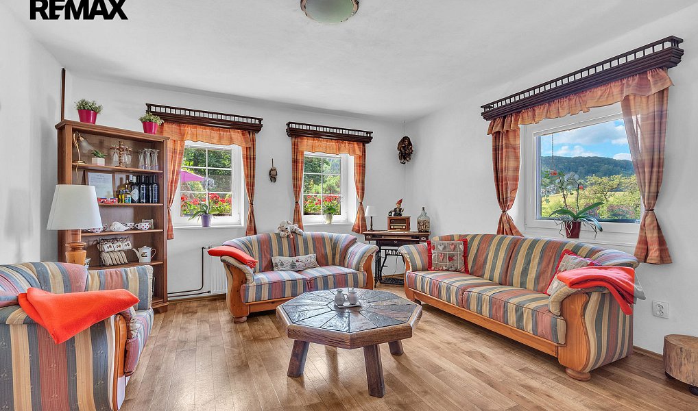 Prodej chaty/chalupy 151 m² s pozemkem 1 922 m², Dolní Dobrouč – náhled fotky 3