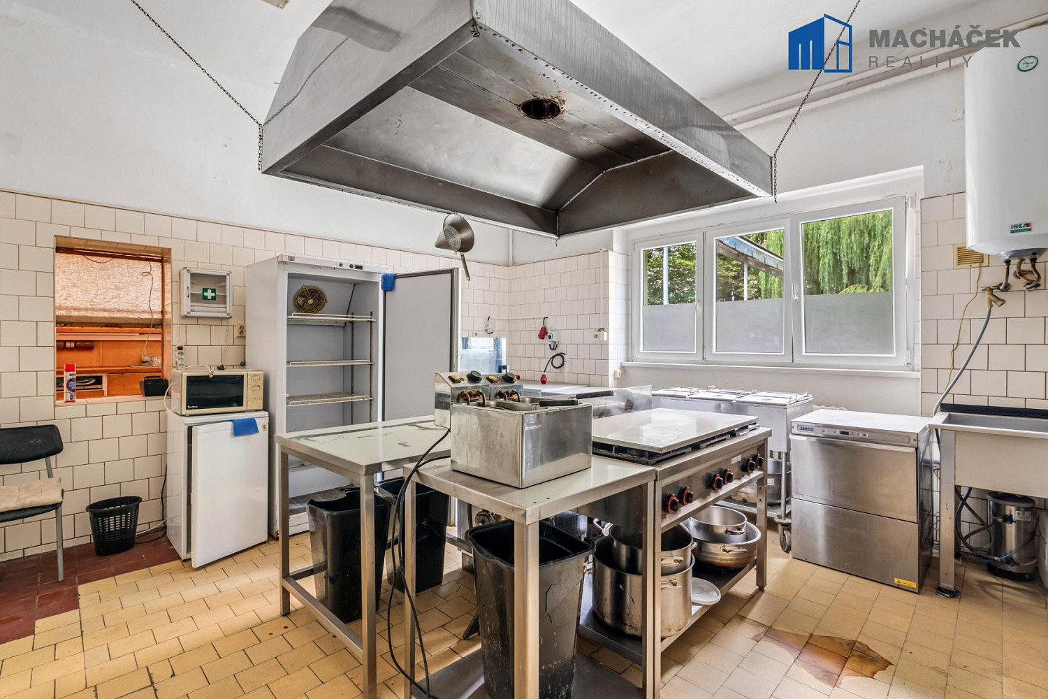 Prodej restaurace 669 m² – fotografie 4