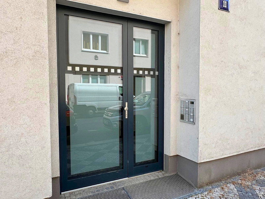 Garážové stání k pronájmu, Praha 5 - Smíchov – fotografie 5
