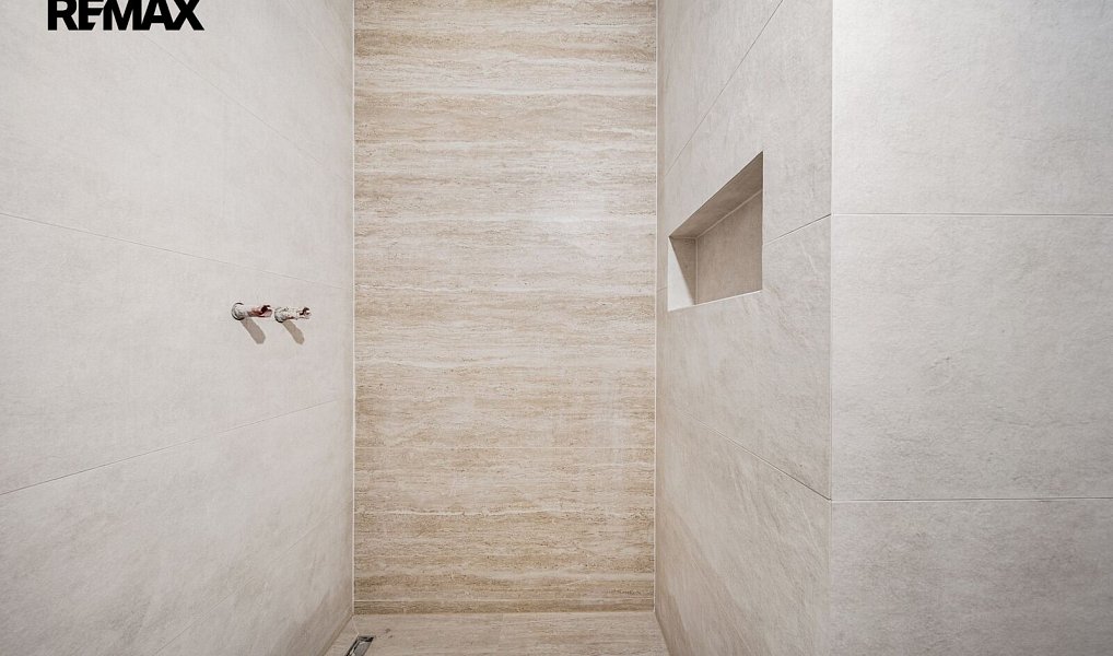 Prodej bytu 3+kk 103 m², Moravany – náhled fotky 20