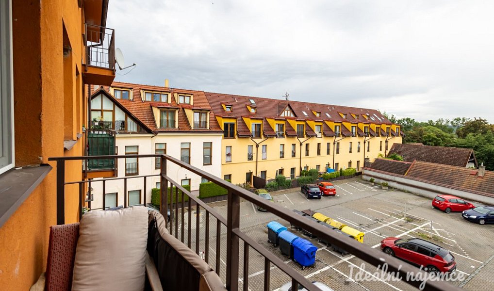 Pronájem bytu 1+kk 47 m², Šestajovice – náhled fotky 13
