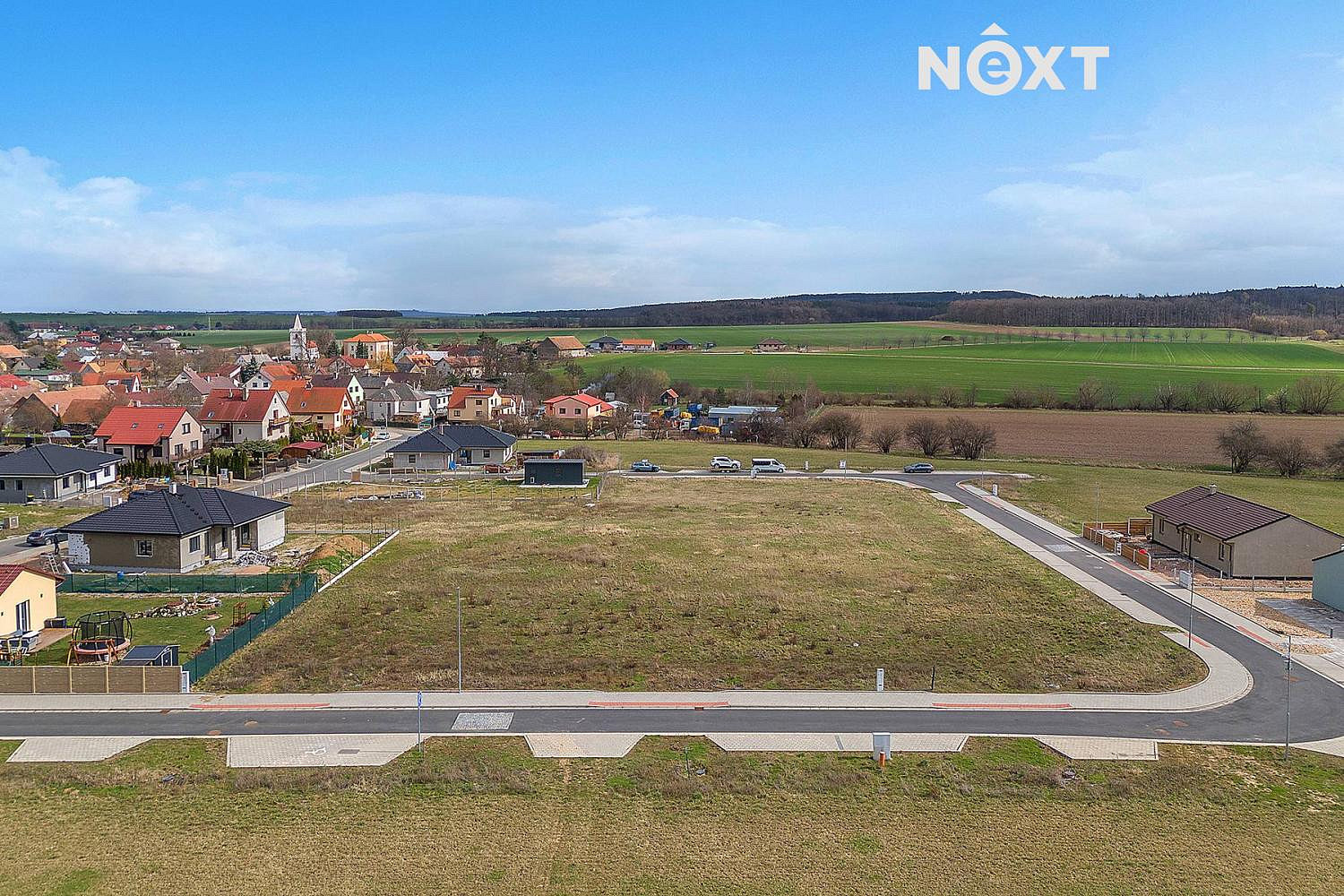 Prodej stavebního pozemku 911 m² – pohled 5