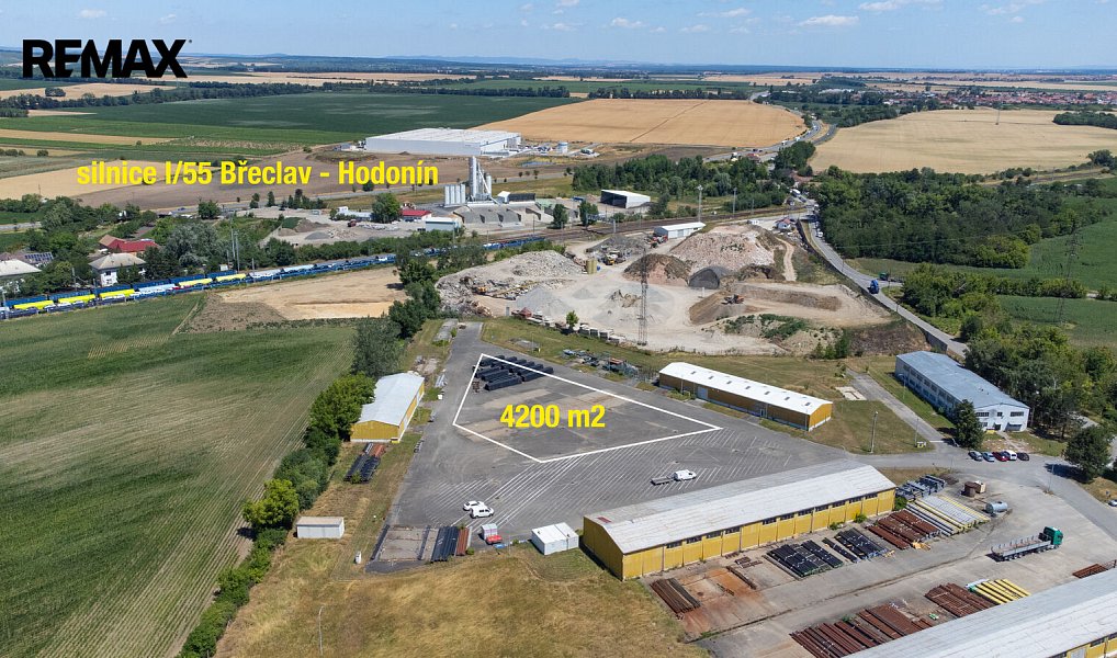 Pronájem komerčního pozemku 4 200 m², Břeclav – fotka 1 z 4