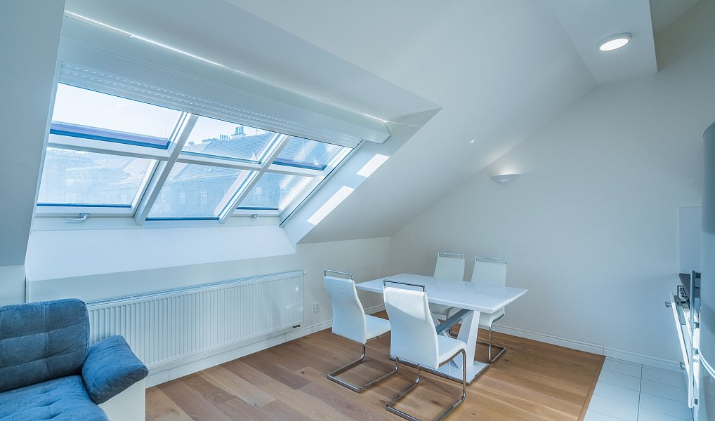 Pronájem bytu 2+kk 73 m², Praha – náhled fotky 3