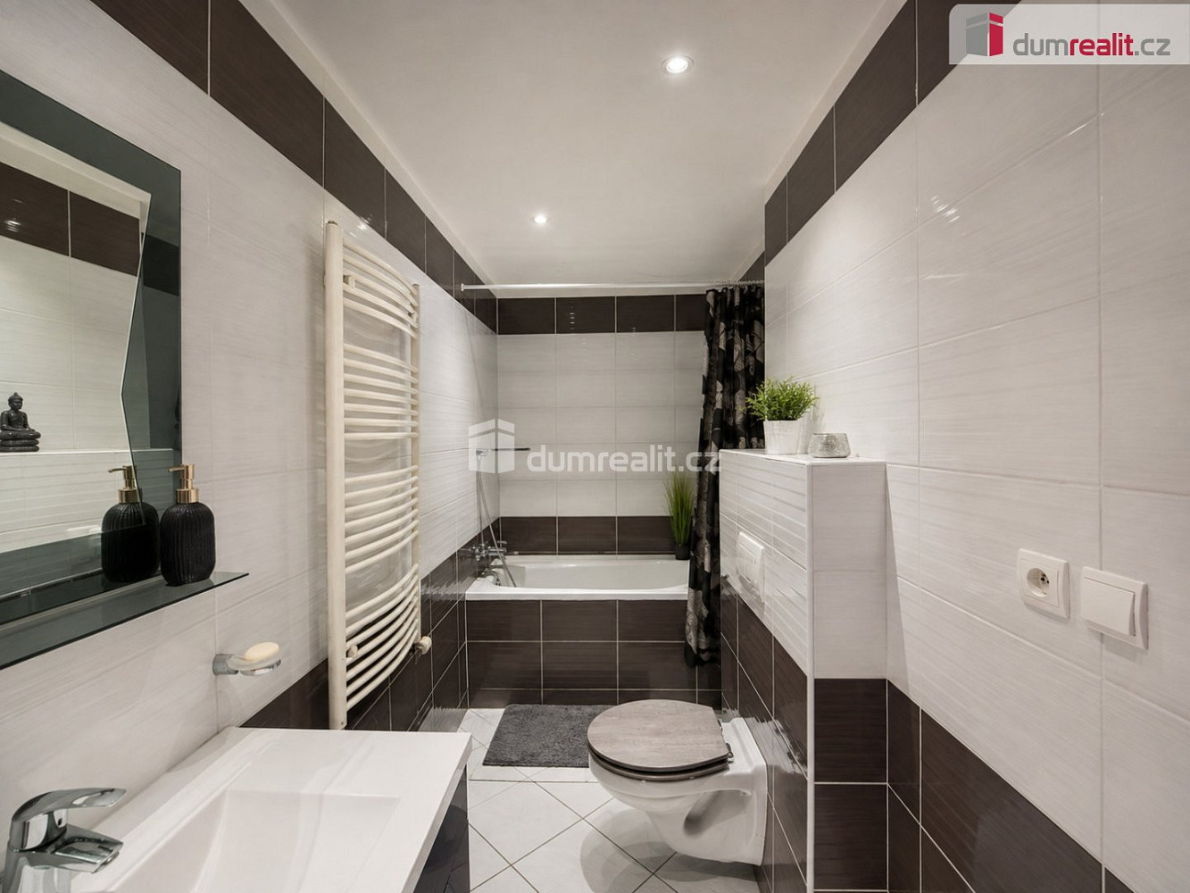 Prodej domu 195 m² s pozemkem 725 m² – fotografie 4