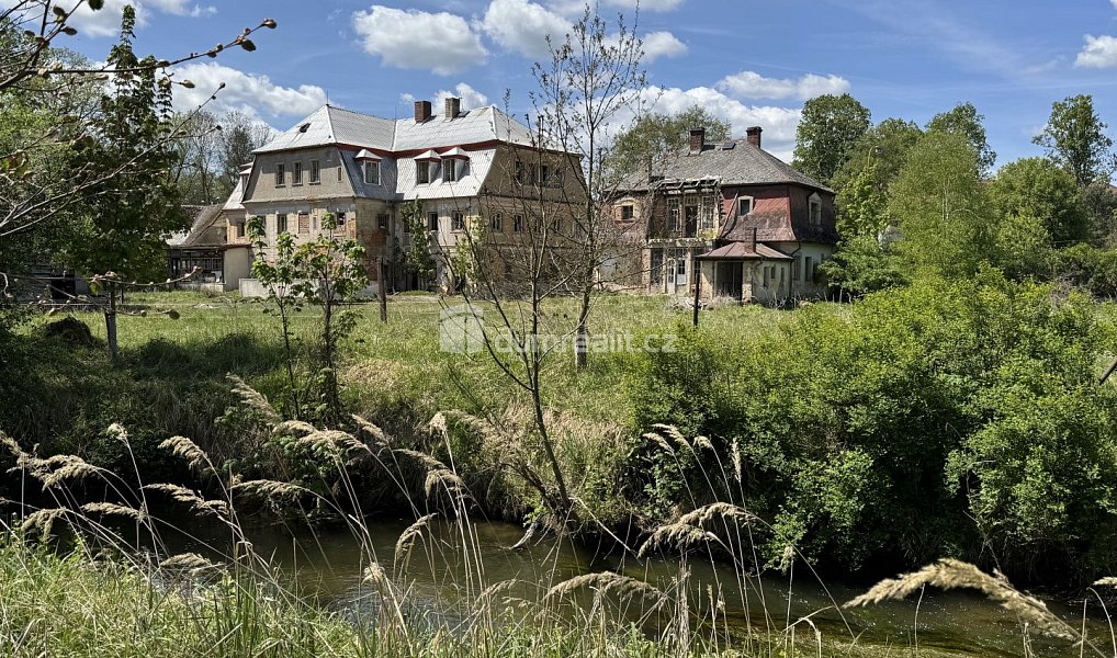 Prodej domu 349 m² s pozemkem 796 m², Cvikov – náhled fotky 12