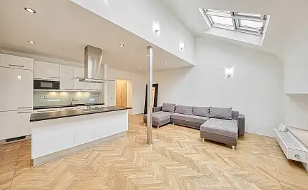 Pronájem bytu 3+kk 86 m²