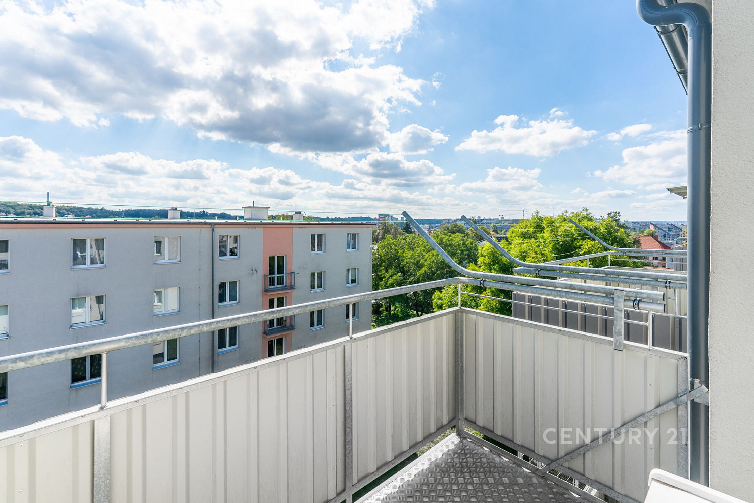 Pronájem bytu 2+kk 55 m²
