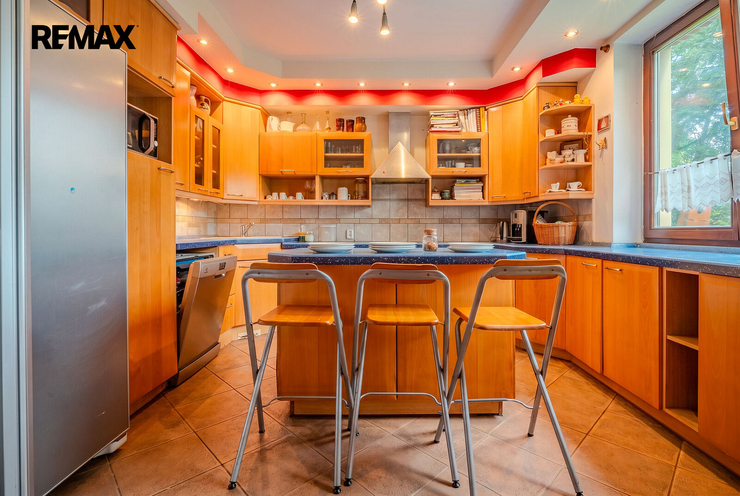 Prodej domu 220 m² s pozemkem 1 698 m² – fotografie 4
