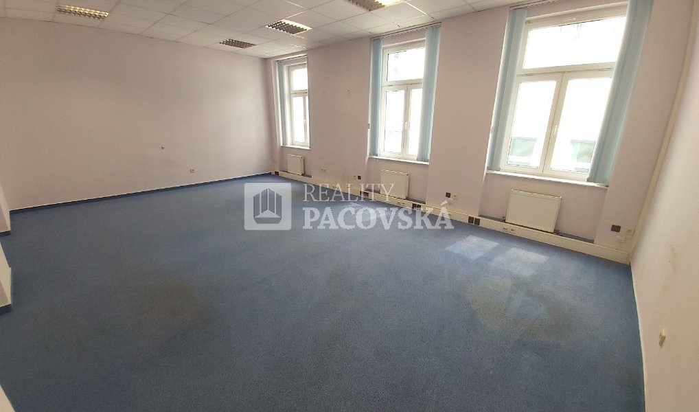 Pronájem kanceláře 146 m², Ústí nad Labem – náhled fotky 3