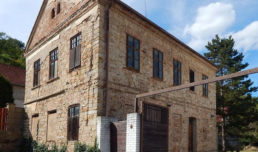 Prodej domu 160 m² s pozemkem 1 232 m², Velemín – náhled fotky 15
