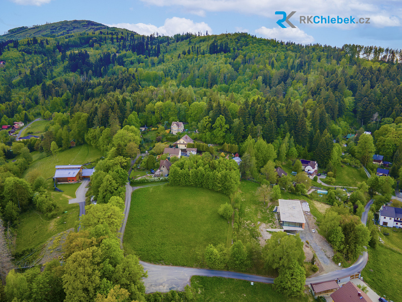 Prodej stavebního pozemku 2 271 m² – fotografie 4